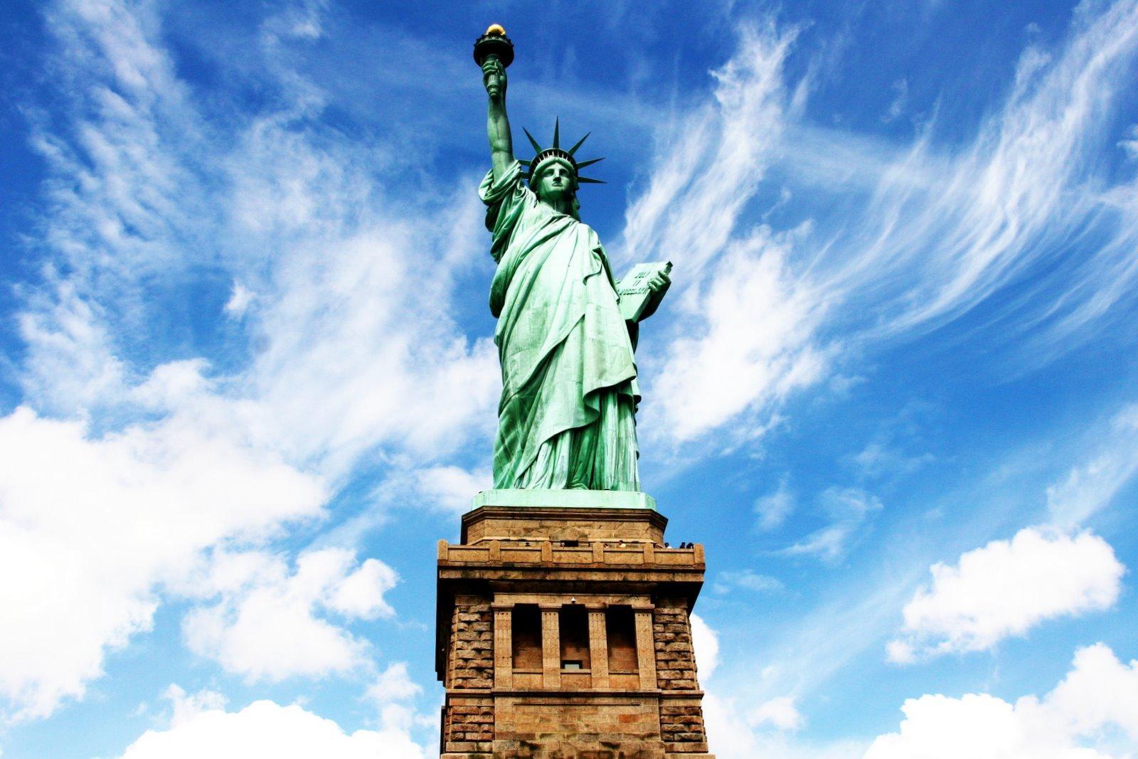 Statue of liberty tansau